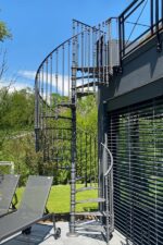 CAST-IRON SPIRAL STAIRCASE - Image 6