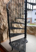 CAST-IRON SPIRAL STAIRCASE - Image 5